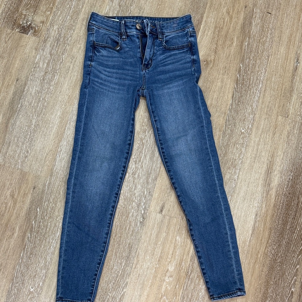 American Eagle Outfitters Dark Blue Skinny Jeans size 00 Short